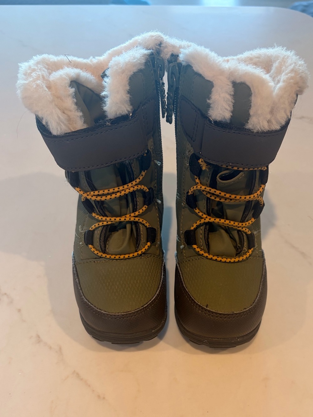 Toddler waterproof Winter Boots with Faux Fur Lining - size 6